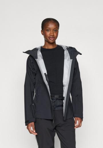 Спортивная куртка