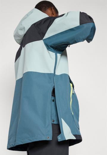 Сноубордическая куртка