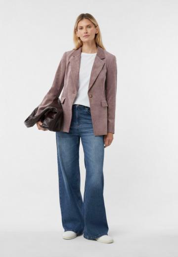 Короткое пальто