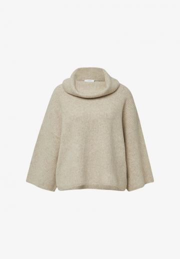 Пуловер с рукавом три четверти