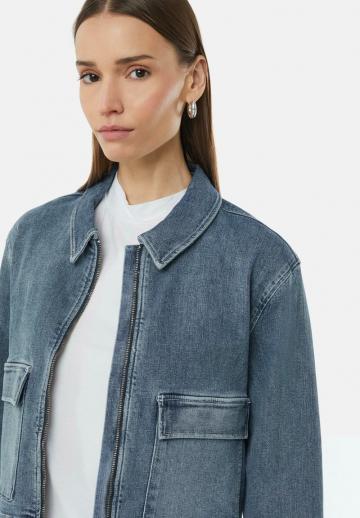 Куртка с накладнымит карманами