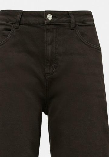 Клешеные джинсы