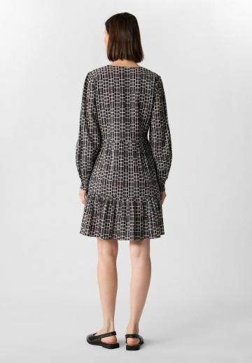 Короткое платье