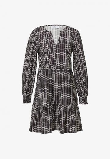 Короткое платье