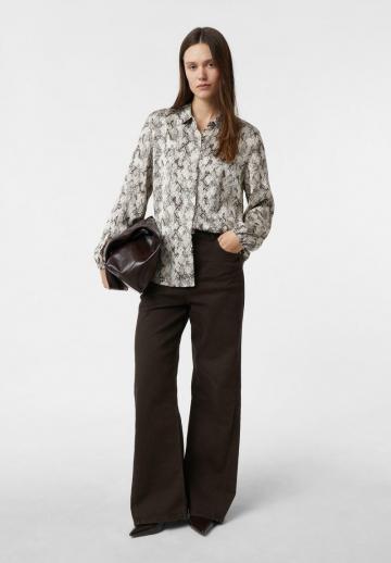Атласная блузка