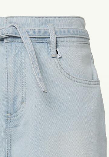 Джинсовые шорты