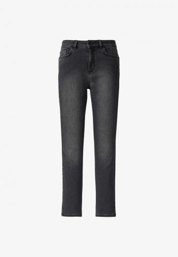 Короткие джинсы