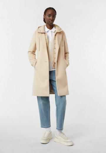 Короткое пальто