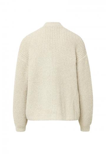 Вязаная кофта