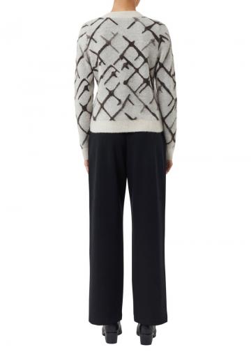 Жаккардовая вязаная кофта