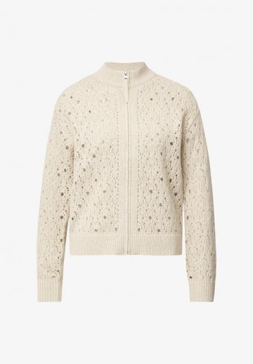 Вязаная кофта