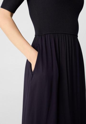 Вязаное платье