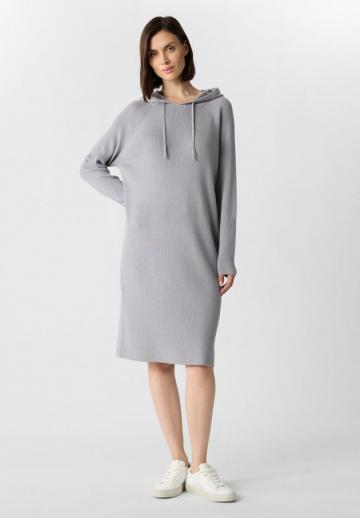 Вязаное платье