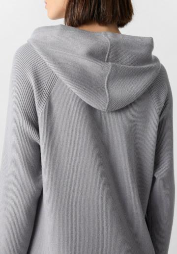 Вязаное платье