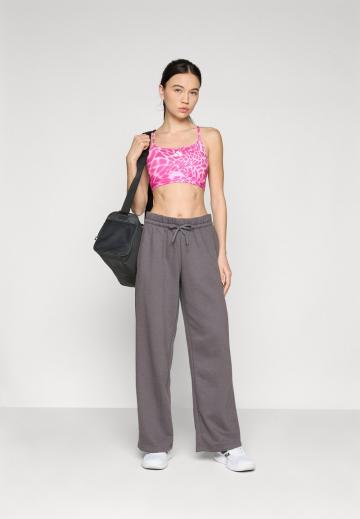 Бюстгальтер без косточек