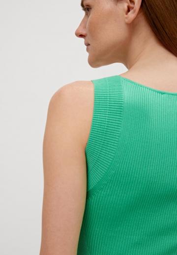 Пуловер без рукавов