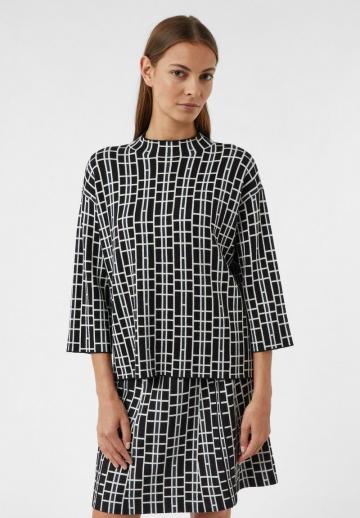 Пуловер с рукавом три четверти