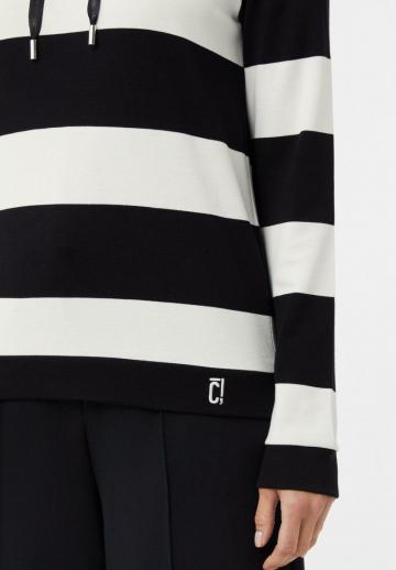 Пуловер с капюшоном