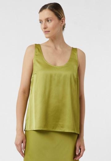 Блузка без рукавов