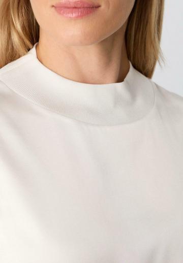 Блузка без рукавов