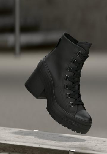 Ботинки на шнуровке