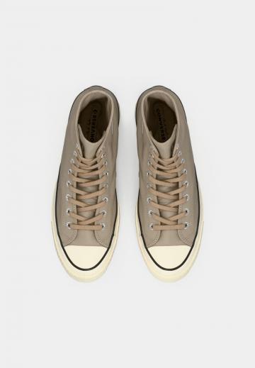 Высокие кеды