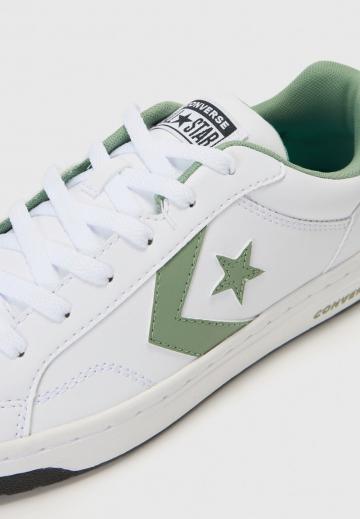 Гандбольные кроссовки