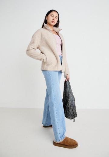 Гандбольные кроссовки