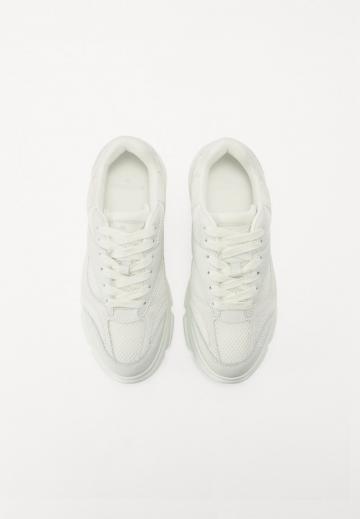 Гандбольные кроссовки