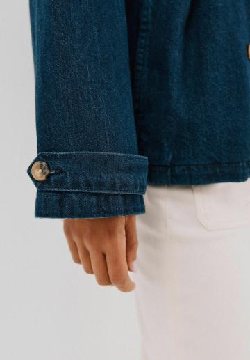 Джинсовая куртка