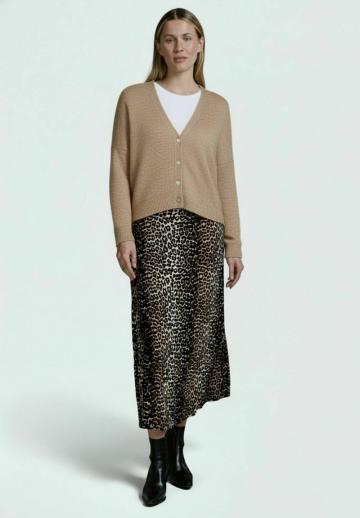 Вязаная кофта