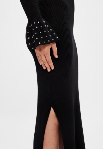 Вязаное платье