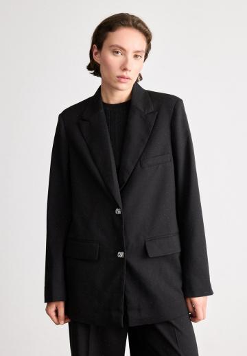 Короткое пальто