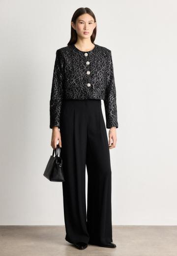 Короткий блейзер