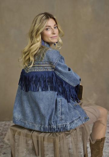 Джинсовая куртка