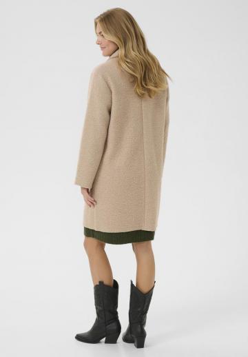 Короткое пальто