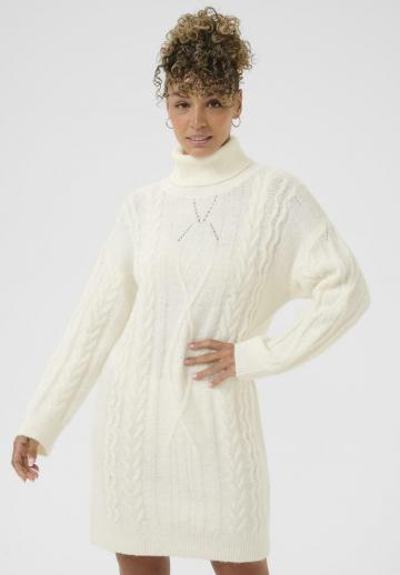Вязаное платье