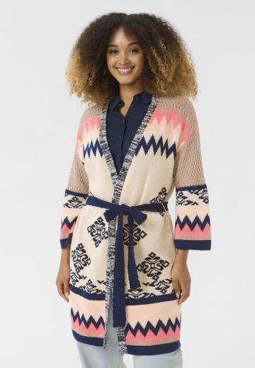 Жаккардовая вязаная кофта