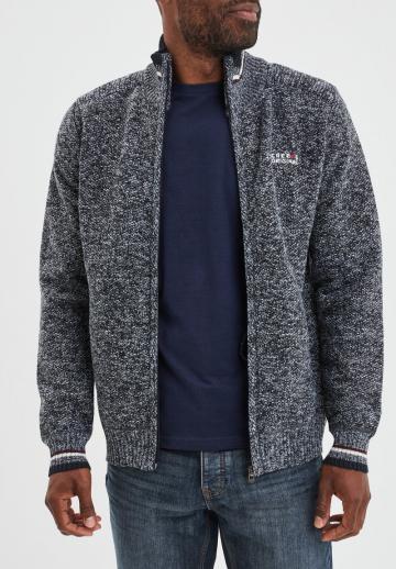 Вязаная кофта