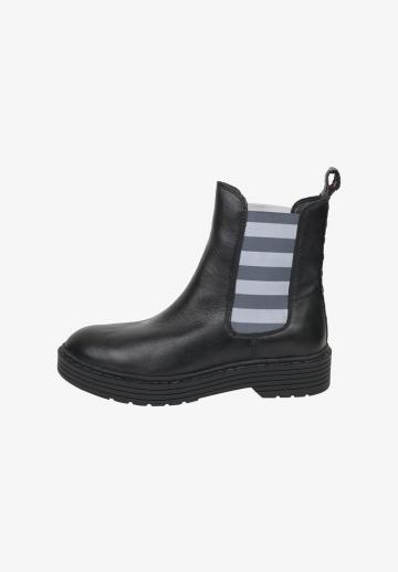 Ботинки челси
