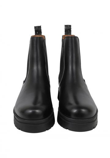 Сапожки на танкетке