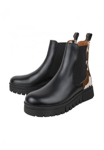 Сапожки на танкетке