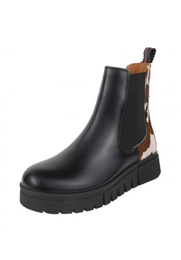 Сапожки на танкетке