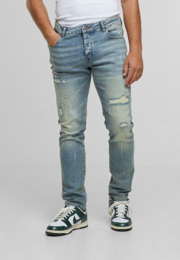 Узкие джинсы