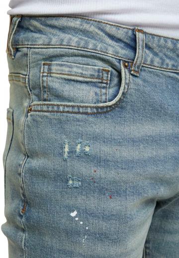 Узкие джинсы