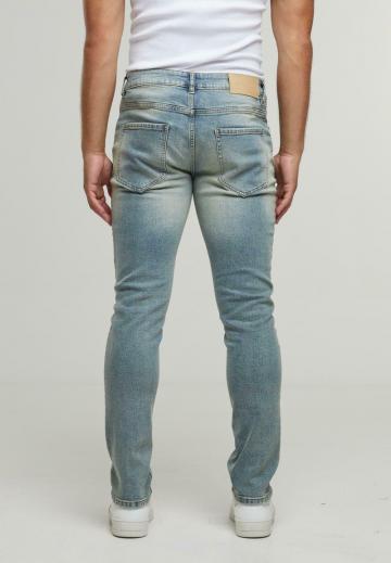 Узкие джинсы