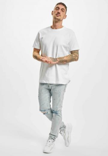 Узкие джинсы