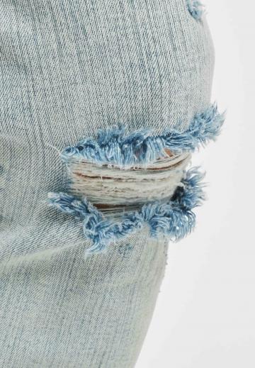 Узкие джинсы