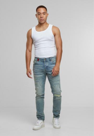 Узкие джинсы