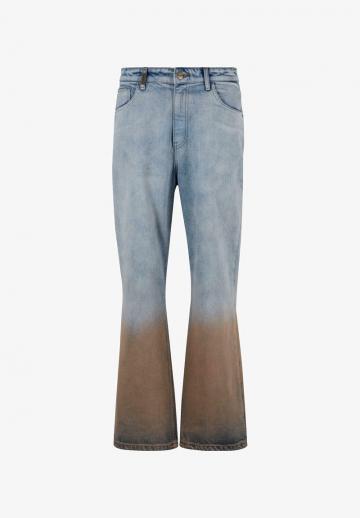 Клешеные джинсы